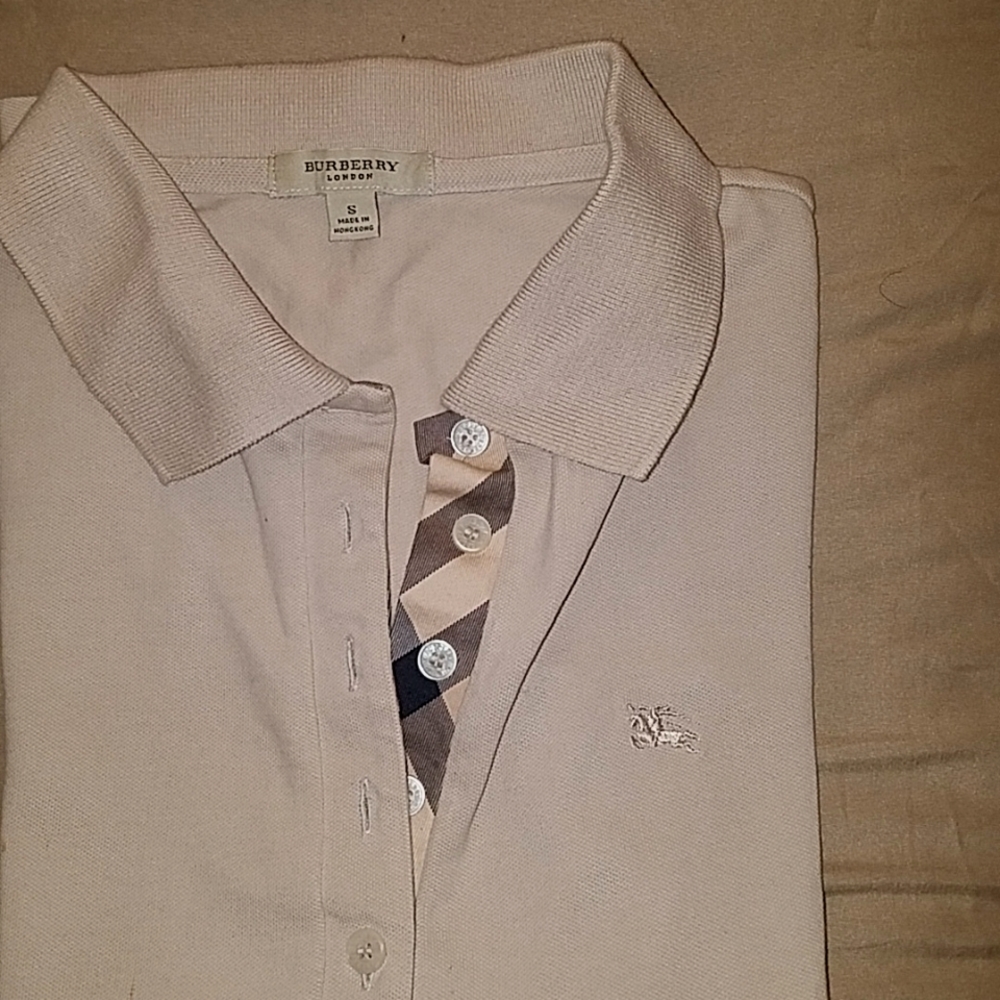Women Tan Burberry polo plaid lining size Small